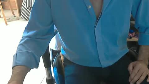 Snapshot of angelgarcia269 chatting on 10-18-25, 12:50 angelgarcia269 online show from 10-18-25, 12:50