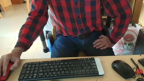 Snapshot of angelgarcia269 chatting on 05-25-26, 12:00 angelgarcia269 online show from 05-25-26, 12:00