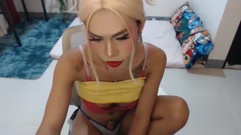 DIVINE ANGEL online show from 02-14-26, 02:52