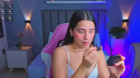 Snapshot of angelica_dymond chatting on 11-25-25, 12:05 A N G E L I C A online show from 11-25-25, 12:05