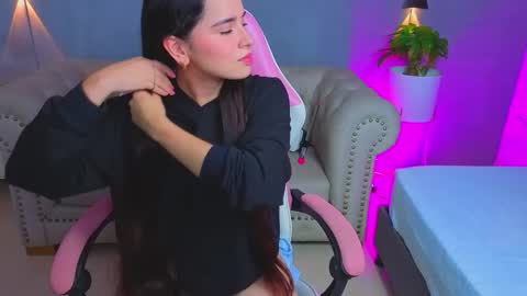 Snapshot of angelica_dymond chatting on 12-02-25, 12:10 A N G E L I C A online show from 12-02-25, 12:10