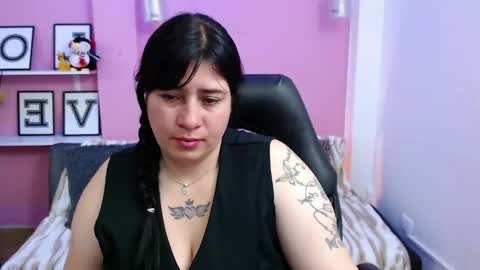 Angelica online show from 11-26-25, 04:35