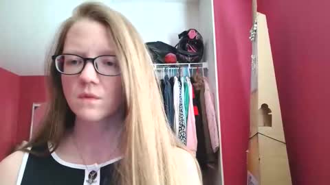 Snapshot of angelicangel3 chatting on 04-25-26, 01:08 AngelicAngel online show from 04-25-26, 01:08