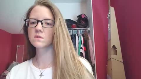 Snapshot of angelicangel3 chatting on 05-02-26, 04:45 AngelicAngel online show from 05-02-26, 04:45