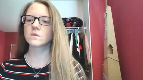 Snapshot of angelicangel3 chatting on 05-13-26, 06:49 AngelicAngel online show from 05-13-26, 06:49
