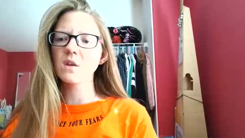 Snapshot of angelicangel3 chatting on 06-11-26, 12:32 AngelicAngel online show from 06-11-26, 12:32