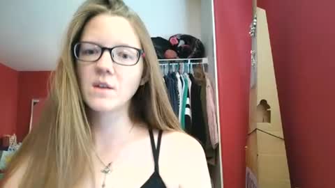 Snapshot of angelicangel3 chatting on 06-15-26, 06:21 AngelicAngel online show from 06-15-26, 06:21