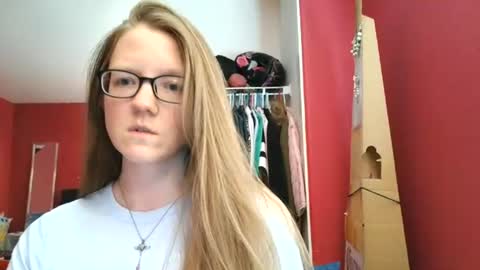 Snapshot of angelicangel3 chatting on 06-18-26, 08:46 AngelicAngel online show from 06-18-26, 08:46