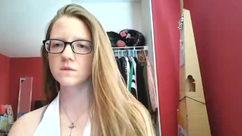 Snapshot of angelicangel3 chatting on 07-04-26, 06:36 AngelicAngel online show from 07-04-26, 06:36