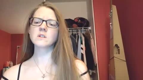 Snapshot of angelicangel3 chatting on 07-18-26, 05:22 AngelicAngel online show from 07-18-26, 05:22