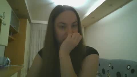 Angelina 26 online show from 10-17-25, 06:43