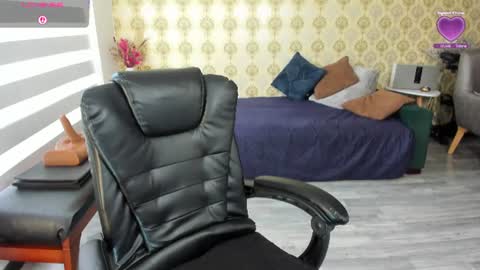 Snapshot of angelina_class_7 chatting on 06-19-26, 02:10 angelina_class_7 online show from 06-19-26, 02:10