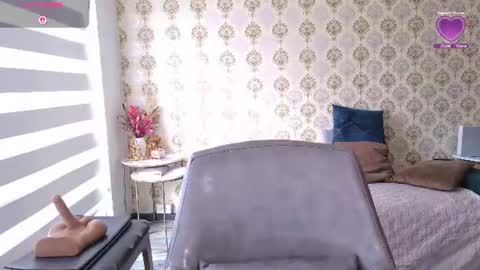 Snapshot of angelina_class_7 chatting on 07-11-26, 12:41 angelina_class_7 online show from 07-11-26, 12:41