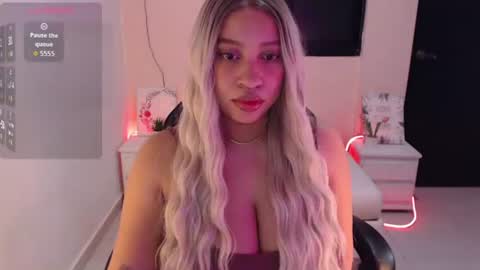 Snapshot of angelina_mia chatting on 08-07-26, 05:42 angeli online show from 08-07-26, 05:42