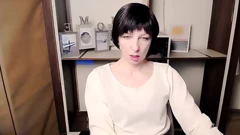 Angelina online show from 02-18-26, 07:48