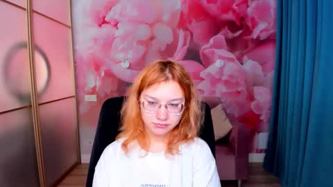 AngelinaLow online show from 12-21-25, 06:42