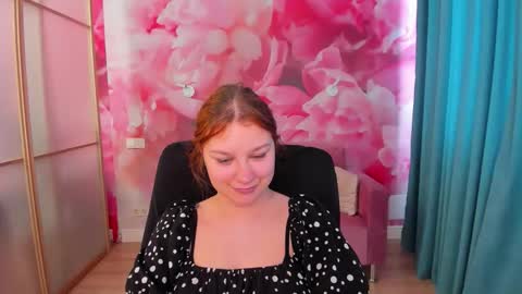 AngelinaLow online show from 05-25-26, 11:27