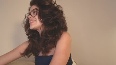Snapshot of angelinarosss_ chatting on 05-04-26, 02:07 online show from 05-04-26, 02:07