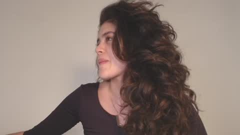 Snapshot of angelinarosss_ chatting on 06-14-26, 09:06 online show from 06-14-26, 09:06