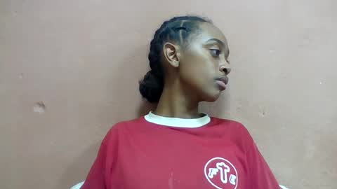 Snapshot of angeline221173 chatting on 07-30-26, 05:12 angeline221173 online show from 07-30-26, 05:12