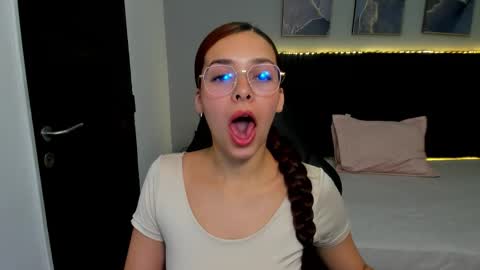 angeline_davies online show from 02-05-26, 04:17