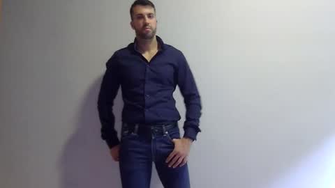 angell102890 online show from 10-25-25, 02:24