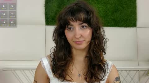 Snapshot of angellacox chatting on 06-06-26, 06:29 angellacox online show from 06-06-26, 06:29