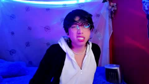 Snapshot of angellonfire chatting on 12-03-24, 06:59 Angel online show from 12-03-24, 06:59