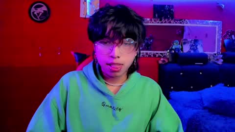 Snapshot of angellonfire chatting on 12-11-24, 07:09 Angel online show from 12-11-24, 07:09