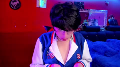 Snapshot of angellonfire chatting on 12-16-24, 08:09 Angel online show from 12-16-24, 08:09