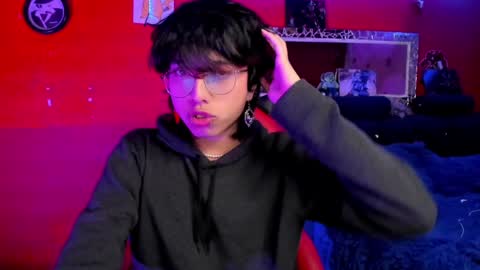 Snapshot of angellonfire chatting on 12-17-24, 10:22 Angel online show from 12-17-24, 10:22