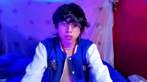 Snapshot of angellonfire chatting on 12-30-24, 07:04 Angel online show from 12-30-24, 07:04