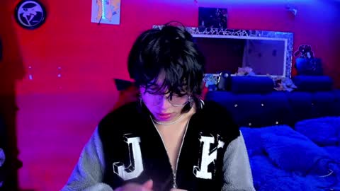 Snapshot of angellonfire chatting on 12-31-24, 06:59 Angel online show from 12-31-24, 06:59