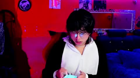 Snapshot of angellonfire chatting on 01-19-25, 04:54 Angel online show from 01-19-25, 04:54