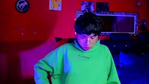 Snapshot of angellonfire chatting on 02-15-25, 10:11 Angel online show from 02-15-25, 10:11