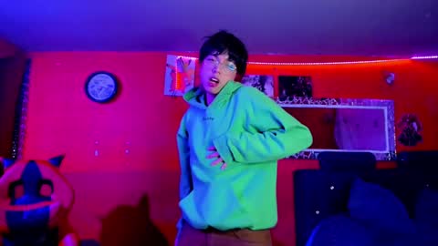 Snapshot of angellonfire chatting on 03-10-25, 05:43 Angel online show from 03-10-25, 05:43