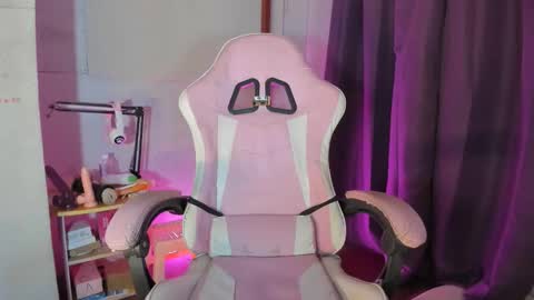 angel online show from 04-08-26, 01:49