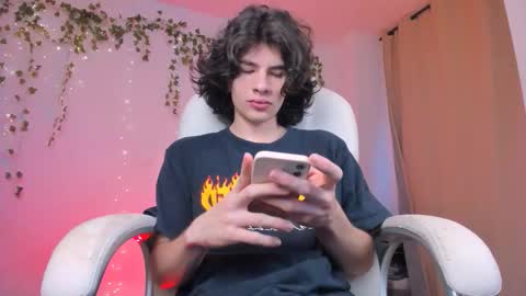 Angel online show from 02-18-26, 06:04