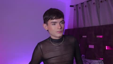 Angelo I work from home this is my room  online show from 09-14-25, 05:39