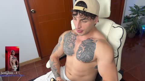 Snapshot of angeloferro1 chatting on 12-08-24, 09:57 Angelo Ferro online show from 12-08-24, 09:57