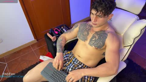 Snapshot of angeloferro1 chatting on 12-25-24, 02:14 Angelo Ferro online show from 12-25-24, 02:14