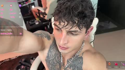 Snapshot of angeloferro1 chatting on 01-26-25, 04:51 Angelo Ferro online show from 01-26-25, 04:51