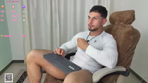 Snapshot of angeloferro1 chatting on 09-18-25, 02:02 Angelo Ferro online show from 09-18-25, 02:02