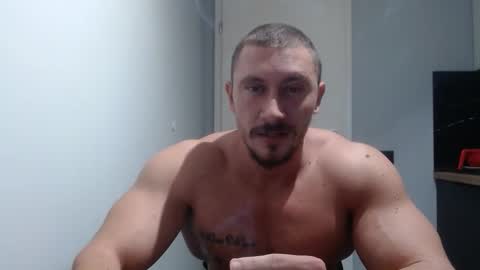  ------- SEX SHOW WITH GUYS AND GIRLS  MUSCLE SHOW online show from 10-04-25, 02:37