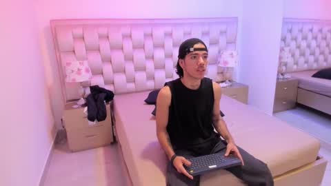 Angelo online show from 04-17-26, 11:35