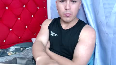 Snapshot of angels_0001 chatting on 12-11-24, 06:14 angels_0001 online show from 12-11-24, 06:14