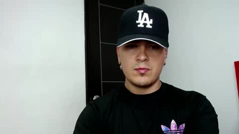 Snapshot of angels_0001 chatting on 12-17-24, 03:39 angels_0001 online show from 12-17-24, 03:39