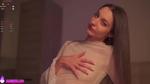 Snapshot of angels_kiss chatting on 02-16-25, 11:59 Nikki online show from 02-16-25, 11:59