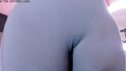 Snapshot of angels_one chatting on 06-25-26, 01:59 Angela online show from 06-25-26, 01:59