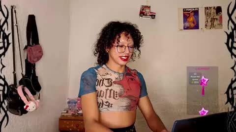 Snapshot of angelsdustxxx chatting on 12-08-24, 04:57 online show from 12-08-24, 04:57